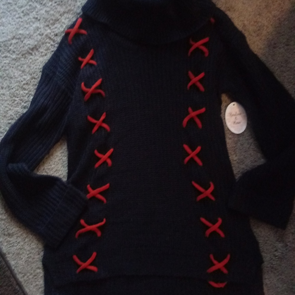 Sweater size Medium NWT